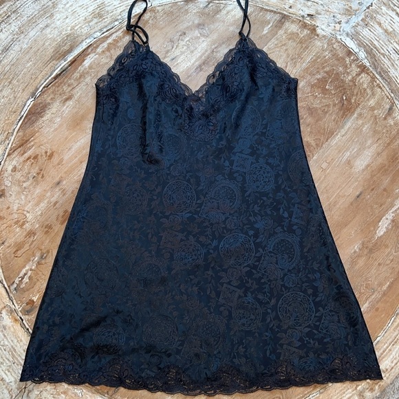 VICTORIA’s SECRET Vintage Gold Label Black Lace Slip, Size S - Picture 3 of 7